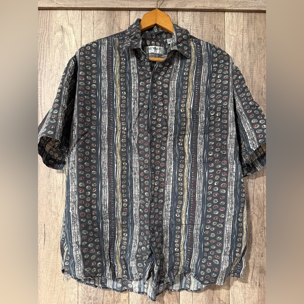 100% Silk Short-Sleeve Button-Up Shirt in Retro Print